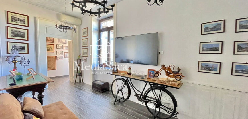 Casa con terrazzo